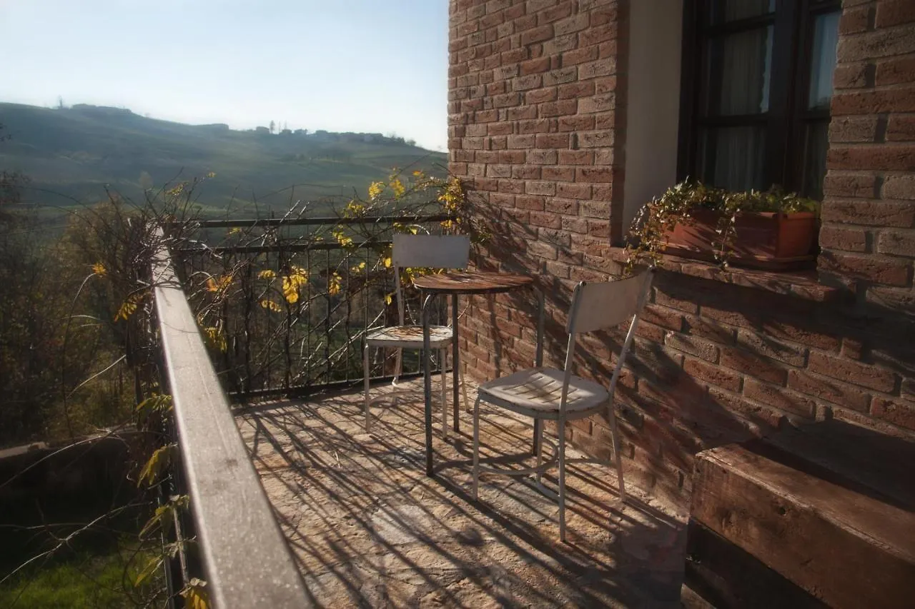 Il Poggio B&B San Damiano al Colle 0*,  Italy